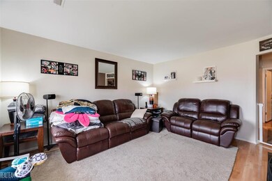 16632 Eastland St unit 88, Roseville, MI 48066 - photo 2