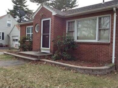 1214 Berkshire Ave, Indian Orchard, MA 01151 - photo 2