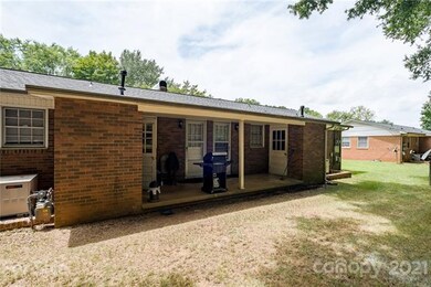 308 Holland Cir, Statesville, NC 28677 - photo 7