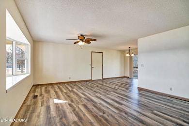 174 Dovenshire Dr, Crossville, TN 38558 - photo 5