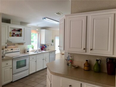 792 Traders Hill Rd, Folkston, GA 31537 - photo 4