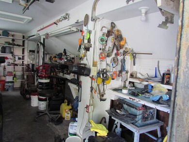 82 Laroche St, Ludlow, MA 01056 - photo 5