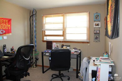 1409 Jarvis Dr, Manhattan, KS 66502 - photo 6