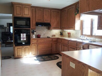 996 146th Ave, Wayland, MI 49348 - photo 7