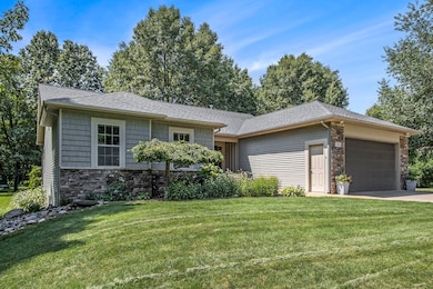 12031 Sandstone Dr, Wayland, MI 49348 - photo 3