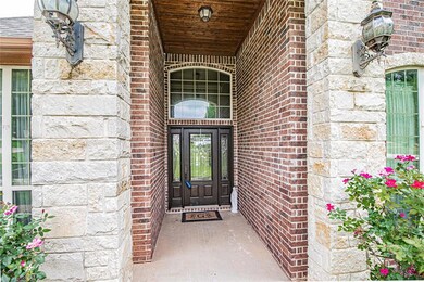 3904 Homestead Ct, Granbury, TX 76049 - photo 3