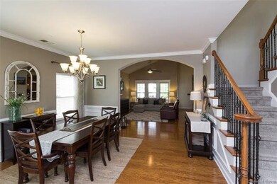Open views from Entry to Great Room.