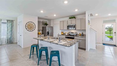 8395 Claw Glades Loop, Wesley Chapel, FL 33545 - photo 5