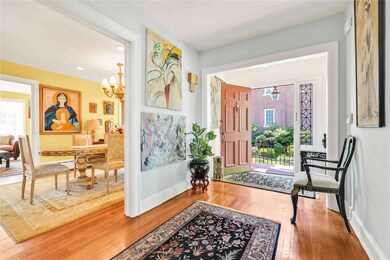 95 Malba Dr unit 1, Whitestone, NY 11357 - photo 6