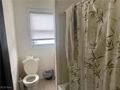 332 Lansdowne Blvd, Youngstown, OH 44506 - photo 6