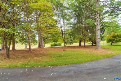 2604 Thomas Jefferson Pkwy, Charlottesville, VA 22902 - photo 6