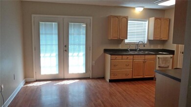 Patio doors w/enclosed blinds