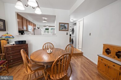 1 Pickering Ct unit 1, Germantown, MD 20874 - photo 4