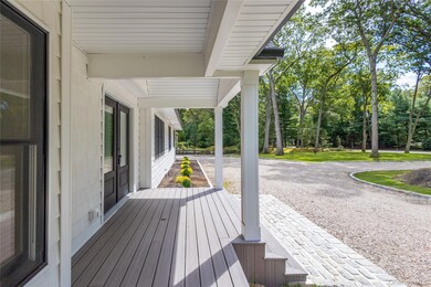 158 Landing Meadow Rd, Smithtown, NY 11787 - photo 4