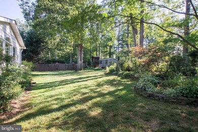 4917 Briar St, Fairfax, VA 22032 - photo 4