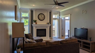 325 Eagle Glen Dr, Raymore, MO 64083 - photo 6