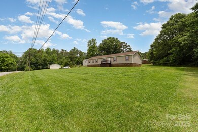 828 Carver St unit 17-19, Shelby, NC 28152 - photo 2
