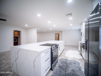 1034 E Topeka Dr, Phoenix, AZ 85024 - photo 7