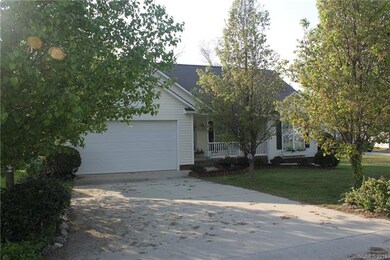 Attached 2 Car Garage, all one level Split Ranch P
