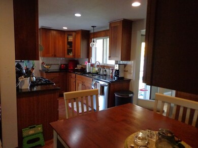 15 Steven Dr, Holyoke, MA 01040 - photo 5