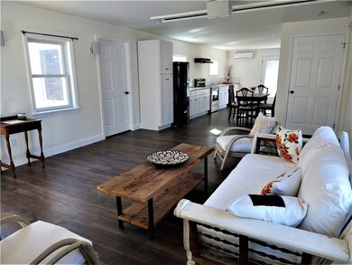 7 Birch Swamp Rd, Warren, RI 02885 - photo 4