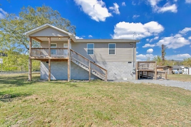 127 Calhoun St, Alderson, WV 24910 - photo 5