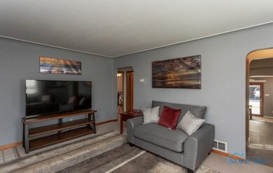 4312 Luann Ave, Toledo, OH 43623 - photo 5