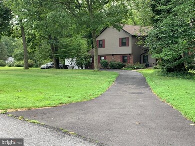 157 Glen Dr, Doylestown, PA 18901 - photo 2