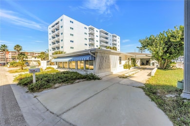 18319 Sunset Blvd, Redington Shores, FL 33708 - photo 4