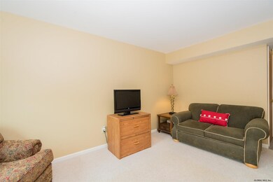 8 Tompion Ln, Saratoga Springs, NY 12866 - photo 6