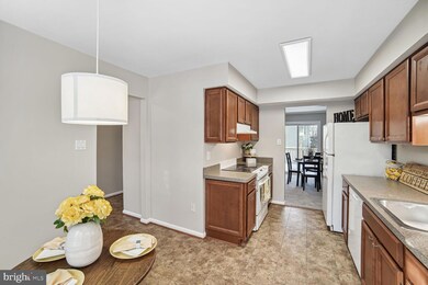 2101 Carriage Square Place, Silver Spring, MD 20906 - photo 6