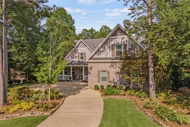 circular drive with stone edge