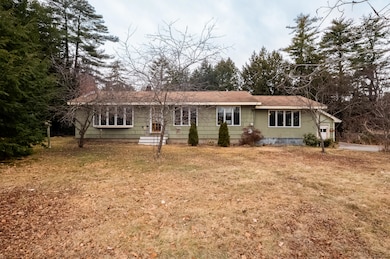 517 Oak St, Sanford, ME 04073 - photo 2