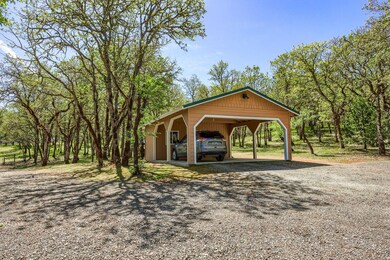 7849 Old Stage Rd, Central Point, OR 97502 - photo 4