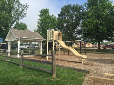 177 Central Blvd unit 1, Mount Washington, KY 40047 - photo 4