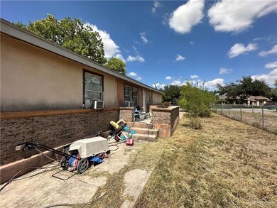 107 This Way, Pharr, TX 78577 - photo 4