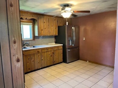 18 Arlington Ave, Dracut, MA 01826 - photo 4