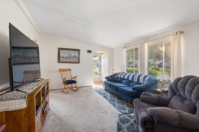 unlisted-address, Grants Pass, OR 97526 - photo 6