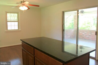 561 Fox Dr, Winchester, VA 22601 - photo 4