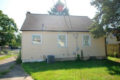 281 S Sylvan Ave, Columbus, OH 43204 - photo 5