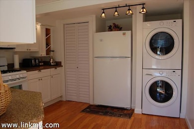 5 Wamsutta Ave, Oak Bluffs, MA 02557 - photo 4