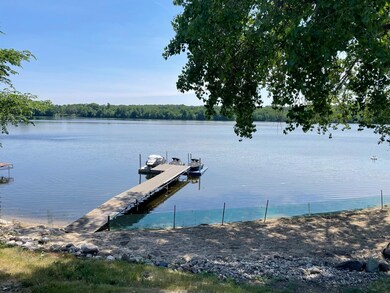 Easement access. Dock does not belong to the sellers.