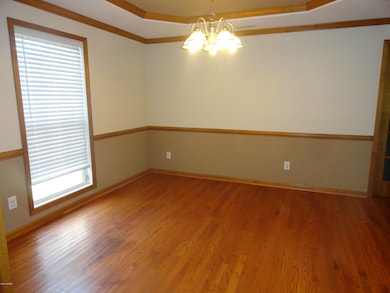 319 Richmond Dr, Jacksonville, NC 28540 - photo 5