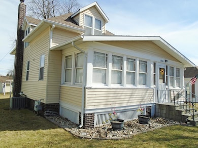 1216 Benton St.