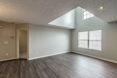 8538 Grand Neptune Dr unit 1301, Louisville, KY 40228 - photo 6
