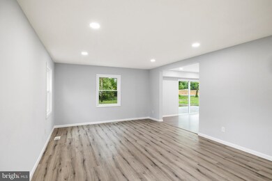 130 New Castle Ln, Willingboro, NJ 08046 - photo 7