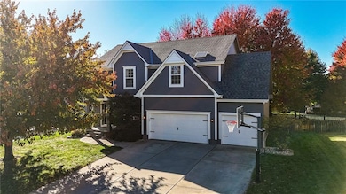 1112 SW Prairie Star Cir, Lees Summit, MO 64081 - photo 4