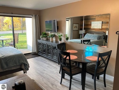 5605 E Creeks Crossing unit 36, Williamsburg, MI 49690 - photo 6