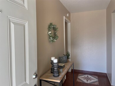 8910 Deer Trail Dr unit 770, Houston, TX 77088 - photo 5