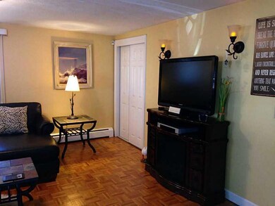 140 Oak Crest Dr, Riverside, RI 02915 - photo 5